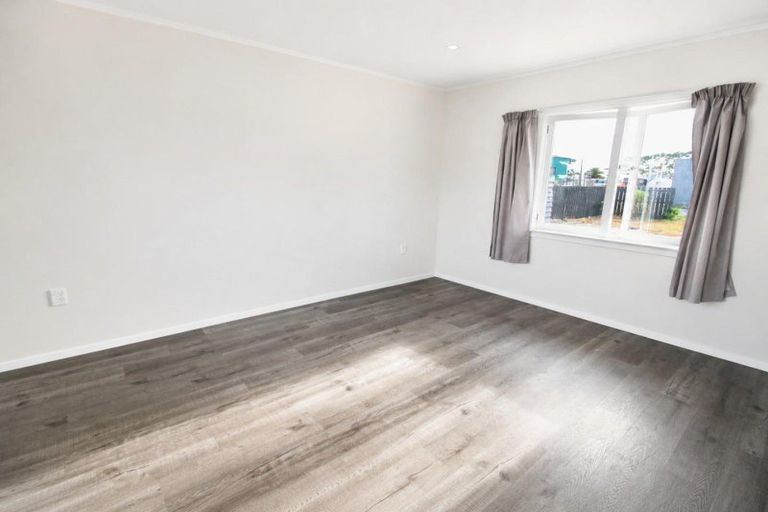 Photo of property in 1 Porritt Street, Ruawai, 0530