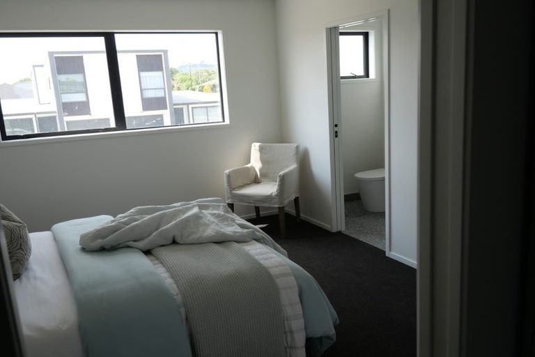 Photo of property in 4 Hoiho Road, Pukekohe, 2120