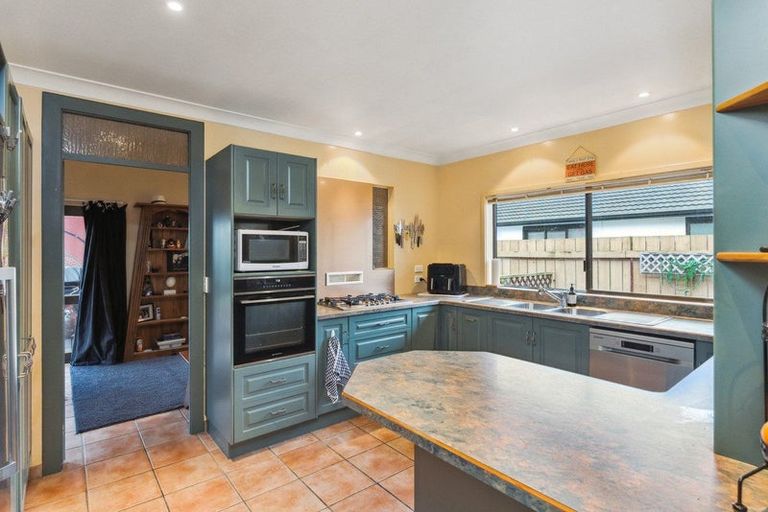 Photo of property in 94 Kapanui Road, Waikanae, 5036