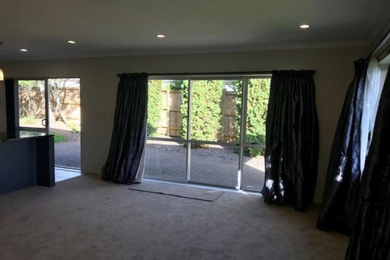 Photo of property in 29 Coachman Drive, Flat Bush, Auckland, 2016