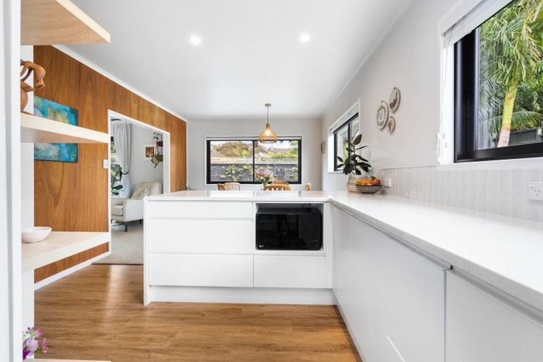 Photo of property in 6 Ranfurly Place, Te Kamo, Whangarei, 0112