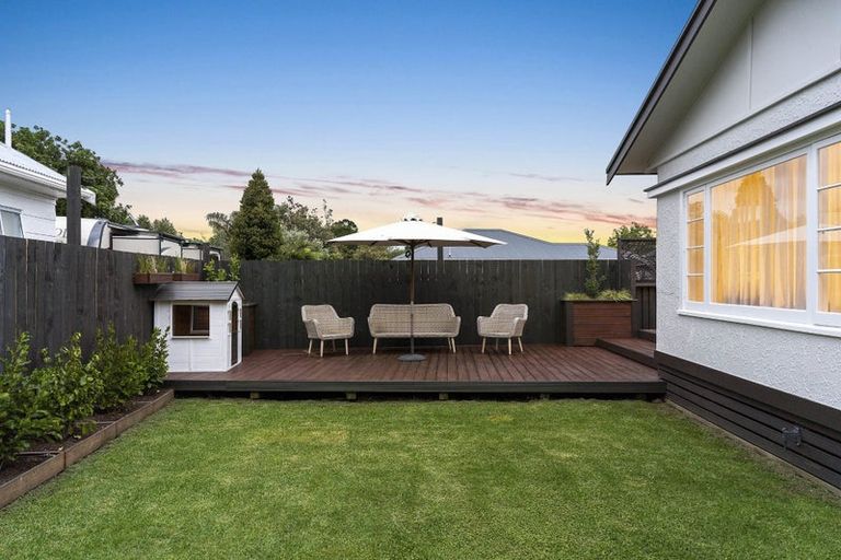Photo of property in 110 Everitt Crescent, Whangamata, 3620