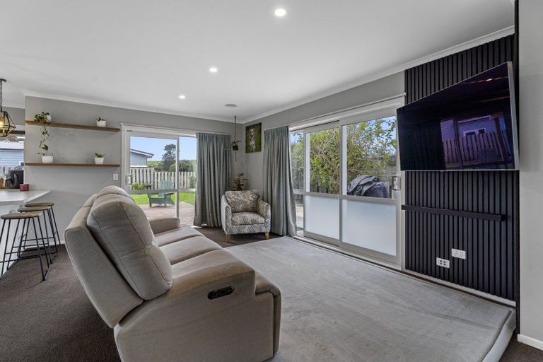 Photo of property in 4 Te Wiremu Lane, Otaki, 5512