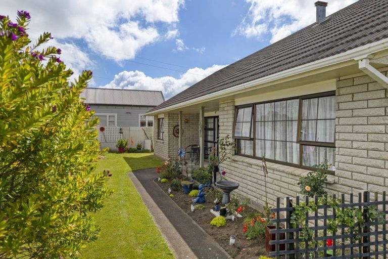 Photo of property in 84a Wilson Street, Hawera, 4610