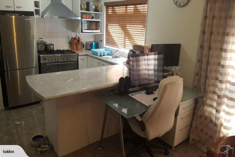 Photo of property in 2/188 Finlayson Avenue, Clendon Park, Auckland, 2103