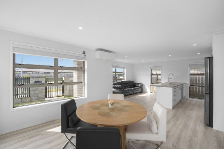 Photo of property in 176 Te Okuroa Drive, Papamoa, 3118