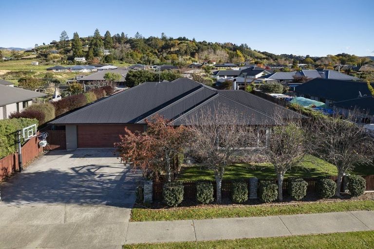 Photo of property in 10 Ryeland Avenue, Wakefield, 7025