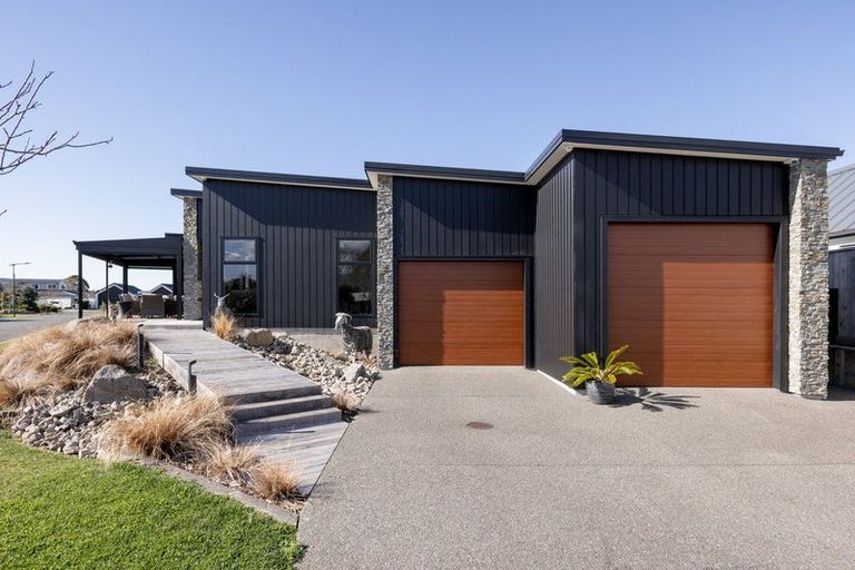 Photo of property in 18 Serenity Drive, Omokoroa, 3114