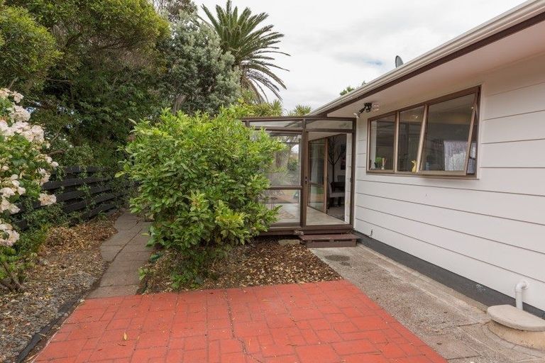 Photo of property in 32a Mahana Road, Paraparaumu Beach, Paraparaumu, 5032