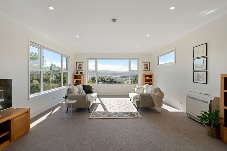 Photo of property in 68 Kinghorne Street, Strathmore Park, Wellington, 6022