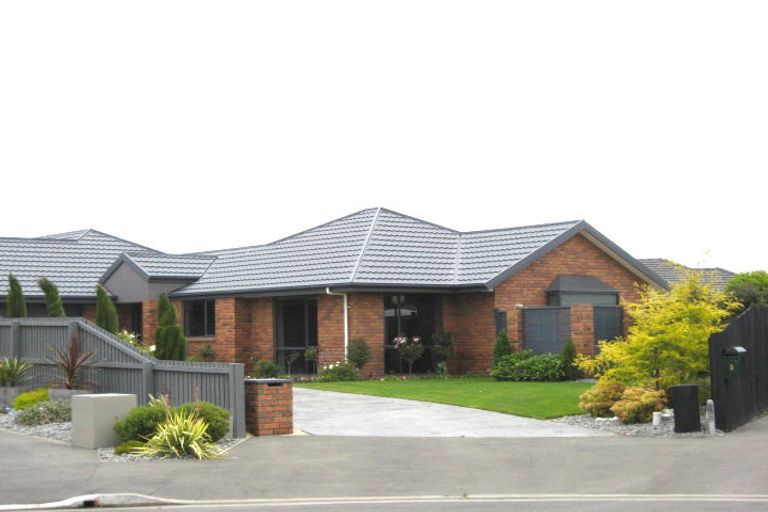 Photo of property in 7 Matua Place, Parklands, Christchurch, 8083