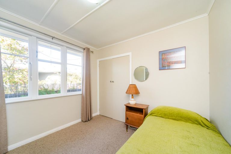 Photo of property in 11 Sinclair Avenue, Highbury, Palmerston North, 4412