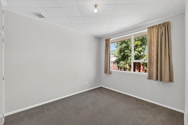 Photo of property in 66 Inwoods Road, Parklands, Christchurch, 8083