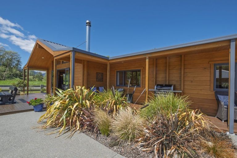 Photo of property in 16 Tennyson Close, Hanmer Springs, 7334