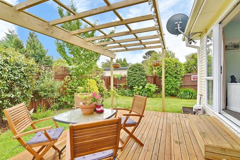 Photo of property in 1/6a Mundys Road, Dallington, Christchurch, 8061