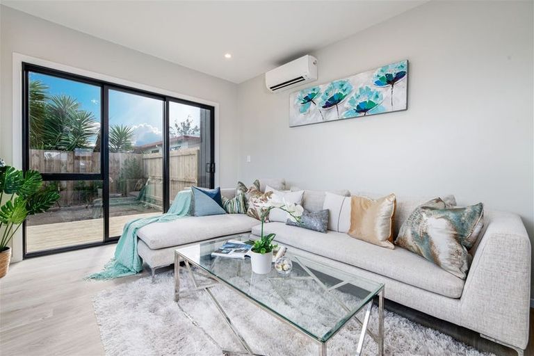 Photo of property in 6/644 Te Atatu Road, Te Atatu Peninsula, Auckland, 0610