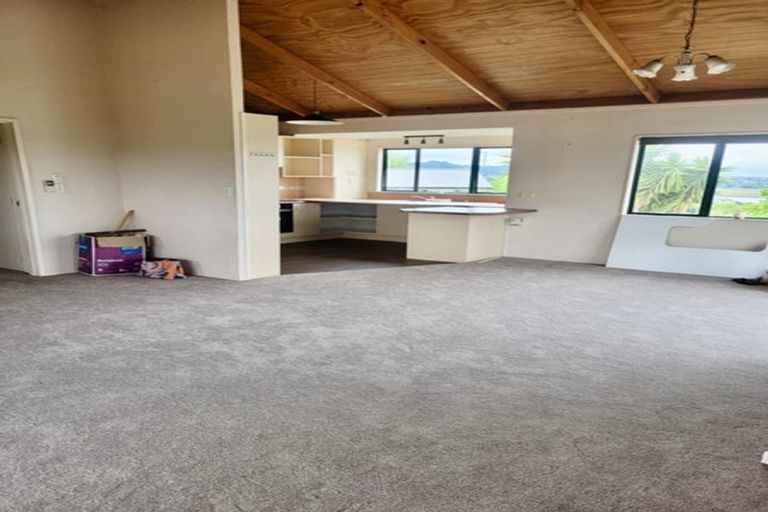 Photo of property in 32 Panorama Drive, Parahaki, Whangarei, 0112