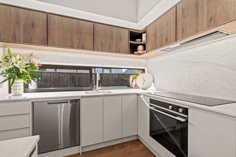 Photo of property in 32 Walter Case Drive, Harewood, Christchurch, 8051