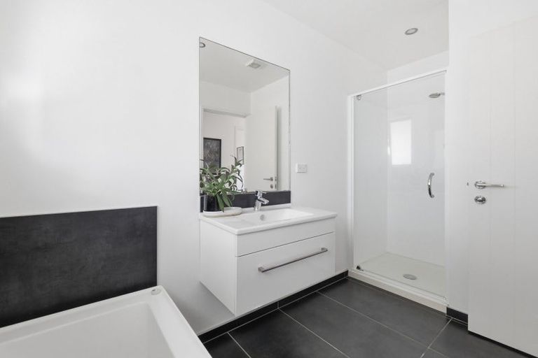 Photo of property in 42 Butterworth Crescent, Papamoa Beach, Papamoa, 3118