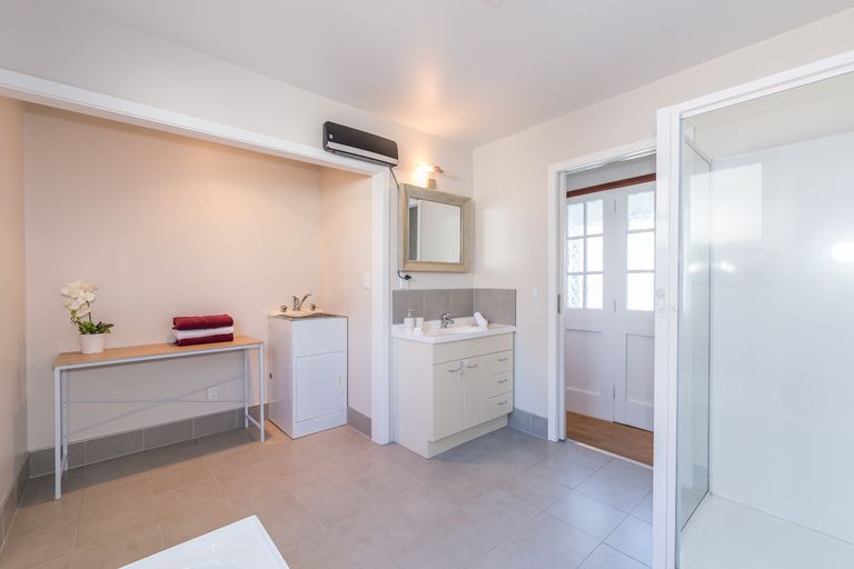 Photo of property in 92 Woodham Road, Linwood, Christchurch, 8062