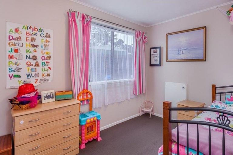 Photo of property in 152 Solar Road, Glen Eden, Auckland, 0602