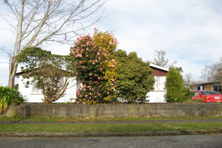 Photo of property in 4 Fairbank Avenue, Stratford, 4332