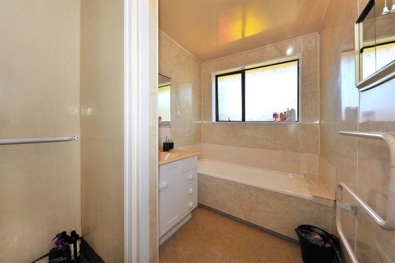 Photo of property in 5 Peebles Drive, Hei Hei, Christchurch, 8042