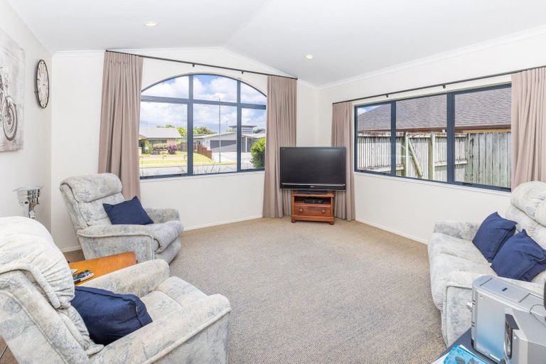 Photo of property in 61 Saint James Drive, Huntington, Hamilton, 3210