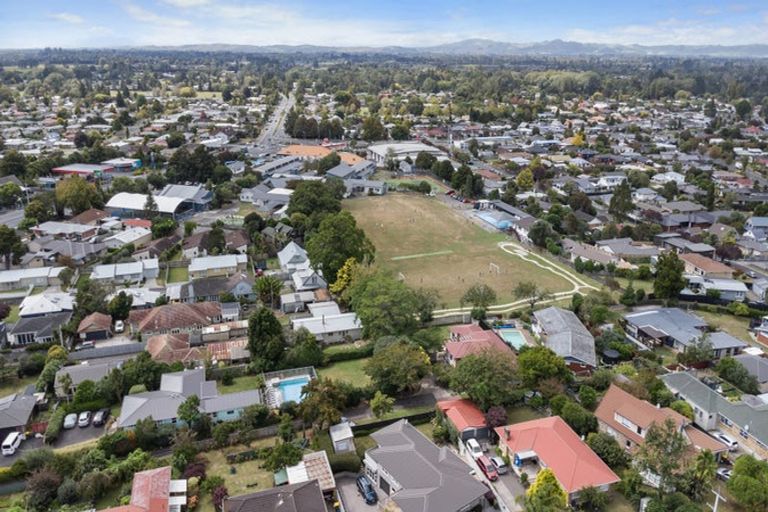 Photo of property in 364 Cobham Drive, Hillcrest, Hamilton, 3216