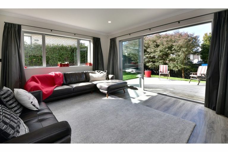 Photo of property in 13 Harvest Avenue, Orewa, 0931