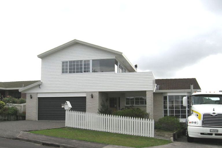Photo of property in 24 Petrel Place, Massey, Auckland, 0614