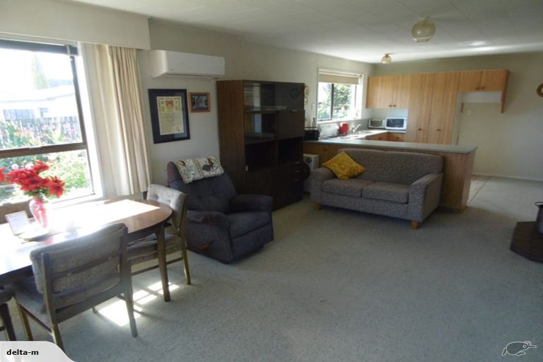 Photo of property in 4b Kinley Street, Rangiora, 7400