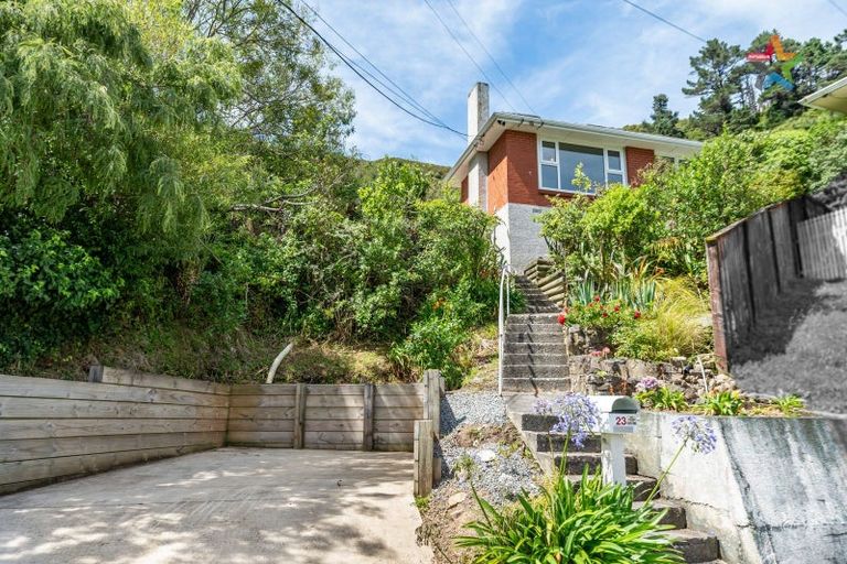 Photo of property in 23 Holmes Grove, Naenae, Lower Hutt, 5011