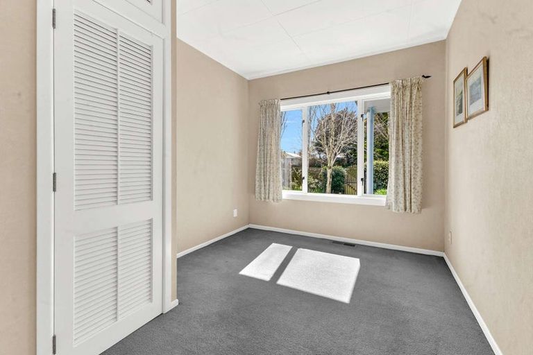 Photo of property in 35 Seyton Street, Stratford, 4332