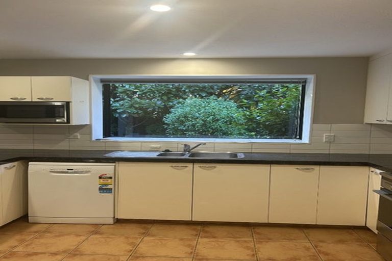 Photo of property in 34 Regency Crescent, Redwood, Christchurch, 8051