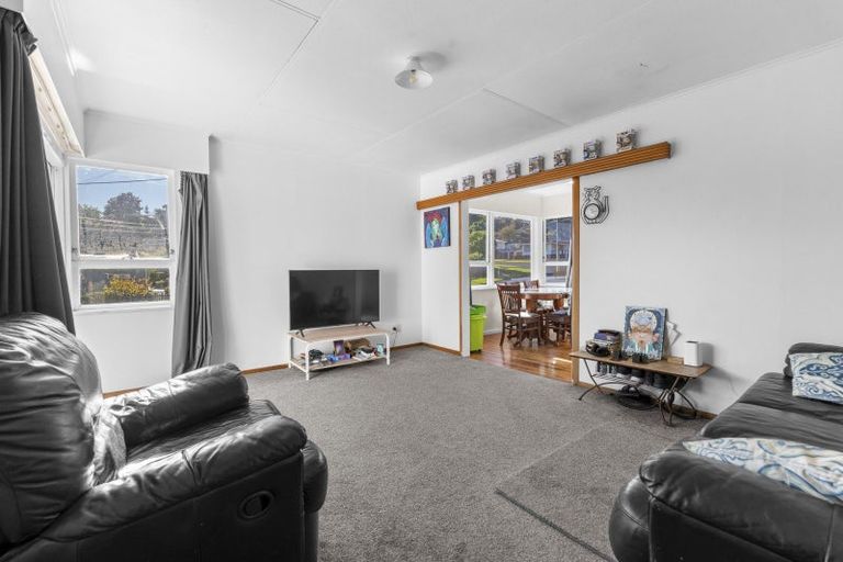 Photo of property in 26 Whakawhiti Street, Marfell, New Plymouth, 4310