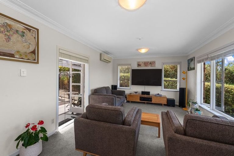 Photo of property in 319 Don Buck Road, Massey, Auckland, 0614