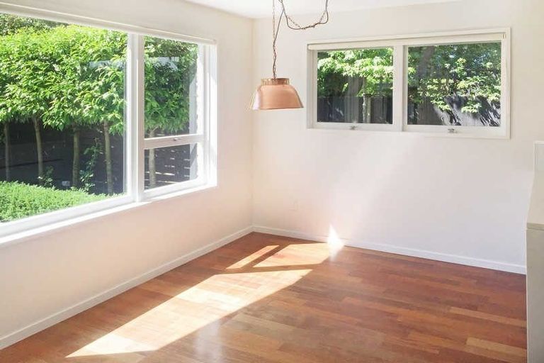 Photo of property in 61 Glandovey Road, Fendalton, Christchurch, 8052