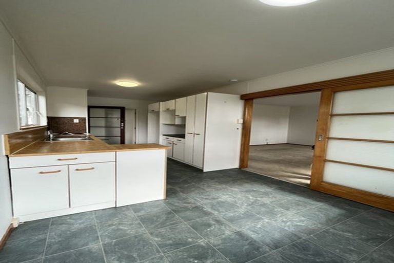 Photo of property in 32 Powrie Street, Glenfield, Auckland, 0629