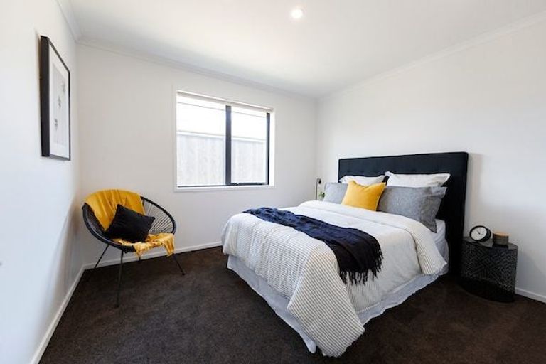 Photo of property in 33 Sycamore Drive, Te Kamo, 0112