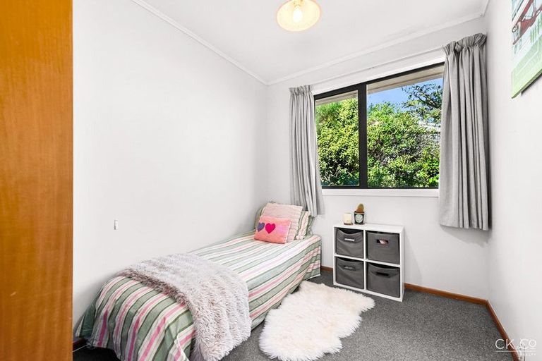 Photo of property in 24 Titiro Moana Road, Korokoro, Lower Hutt, 5012
