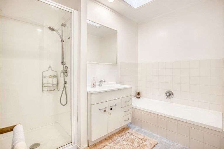 Photo of property in 8 Clover Drive, Henderson, Auckland, 0610