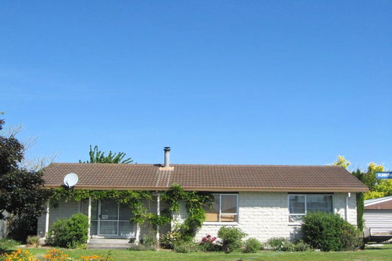 Photo of property in 9 Runnymede Drive, Templeton, Christchurch, 8042