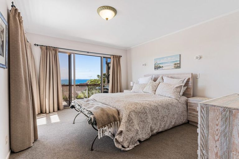 Photo of property in 9 Braemar Road, Castor Bay, Auckland, 0620