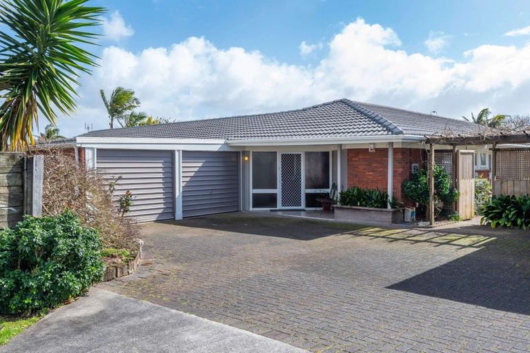 Photo of property in 10 Roadley Avenue, Sunnyhills, Auckland, 2010