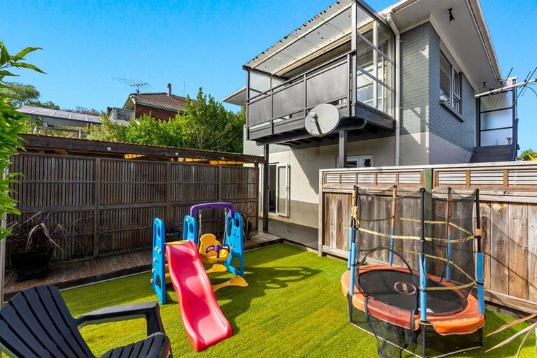 Photo of property in 5/13 Richards Avenue, Forrest Hill, Auckland, 0620