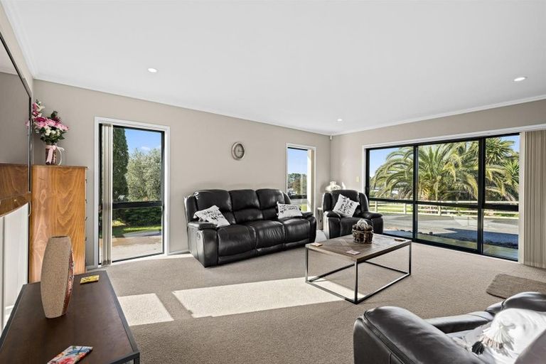 Photo of property in 5 Omana Avenue, Shelly Beach, Helensville, 0874