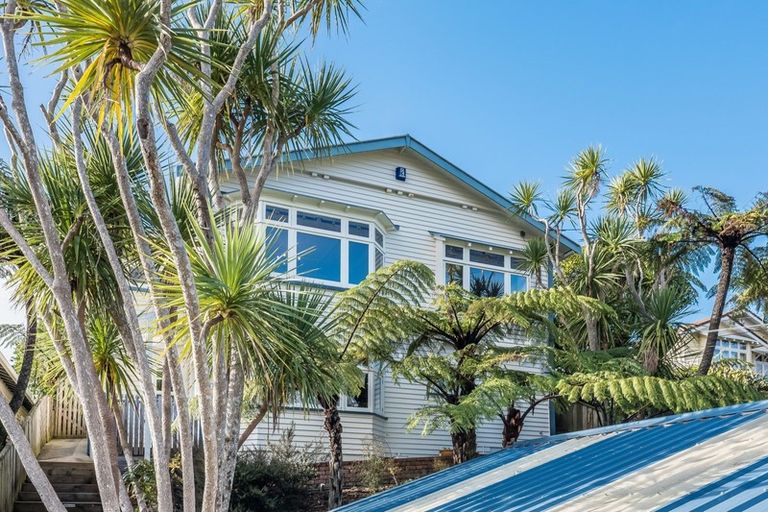 Photo of property in 68 Standen Street, Karori, Wellington, 6012