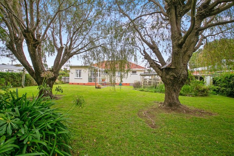 Photo of property in 155 Seaview Road, Westown, New Plymouth, 4310