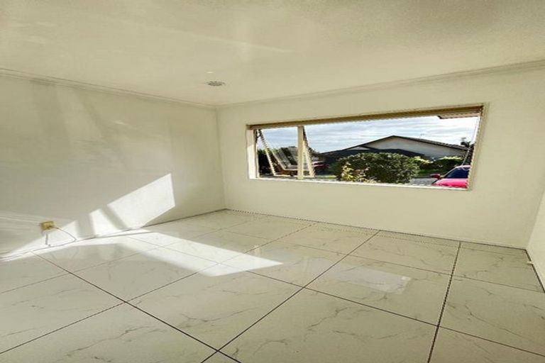 Photo of property in 5 Mattalie Place, Manurewa, Auckland, 2105